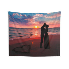 Kiss on beach Couple love Tapestry